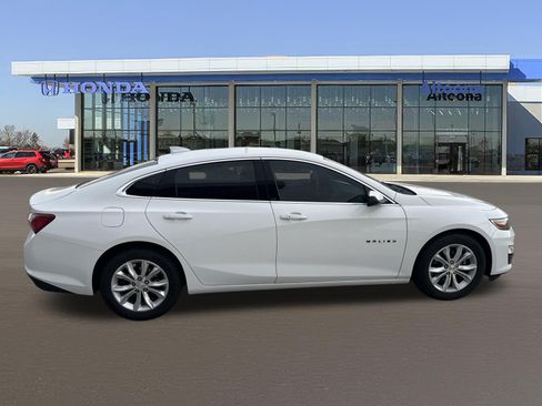 Used 2020 Chevrolet Malibu LT FWD image 5
