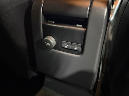 Used 2015 Volvo V60 T5 Cross Country Platinum w/ Protection Package image 18