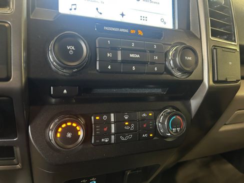 Used 2018 Ford F150 XLT w/ Equipment Group 302A Luxury AWD/4WD image 22