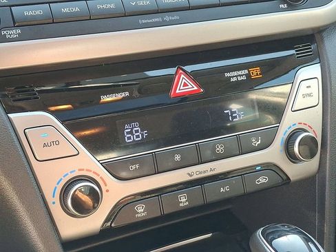 Used 2018 Hyundai Elantra Value Edition image 17