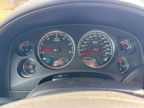 Used 2013 Chevrolet Silverado 2500 LTZ w/ LTZ Plus Package AWD/4WD image 17