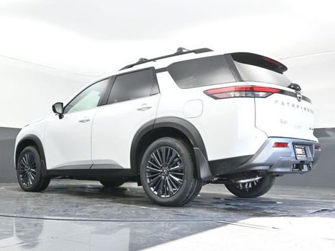 New 2026 Nissan Pathfinder SL w/ SL Premium Package image 21