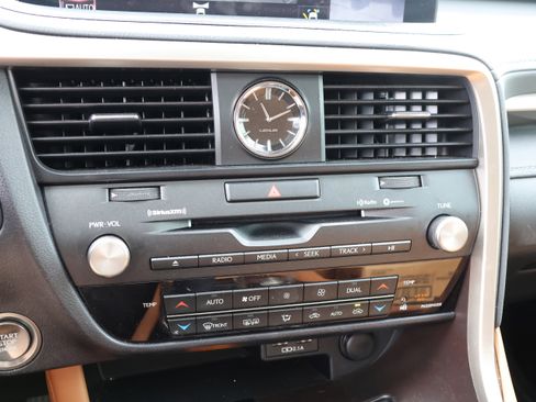 Certified 2022 Lexus RX 350 FWD w/ Premium Package image 25