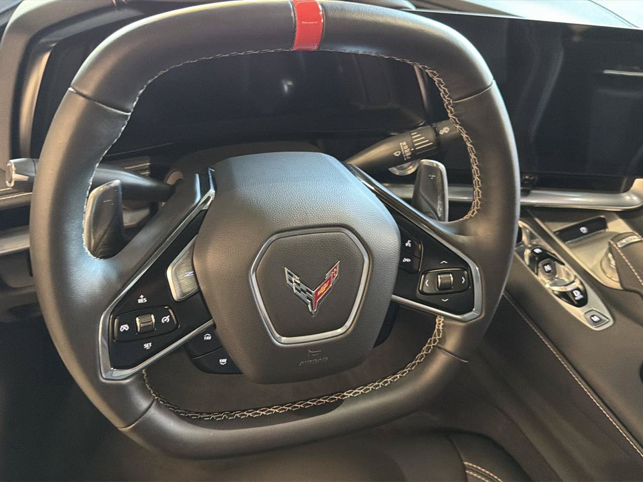 Used 2022 Chevrolet Corvette Stingray Coupe w/ Z51 Performance Package RWD image 17
