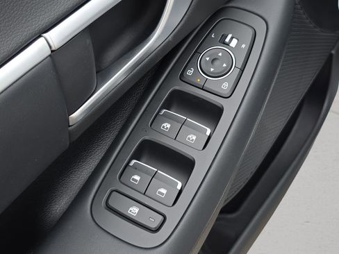 Certified 2025 Hyundai Sonata SEL FWD image 17