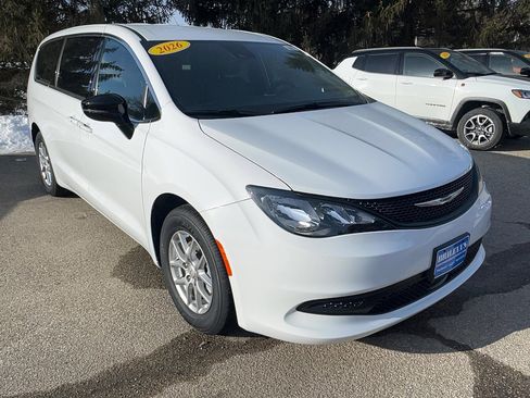 New 2026 Chrysler Voyager LX image 3