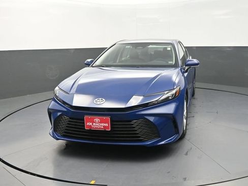 Used 2026 Toyota Camry LE w/ Convenience Package FWD image 2