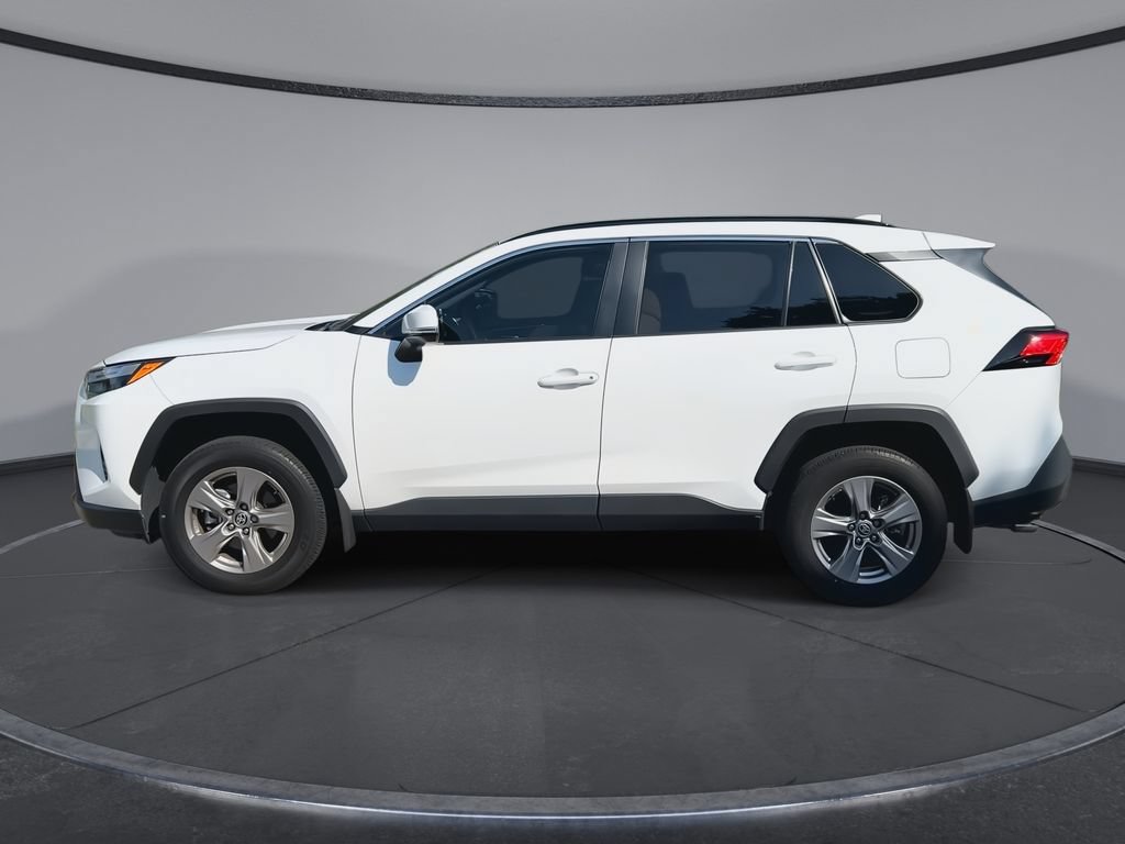 Used 2024 Toyota RAV4 XLE w/ Convenience Package FWD image 5