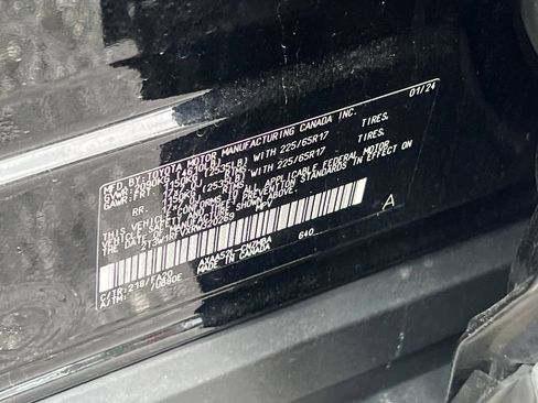 Used 2024 Toyota RAV4 XLE FWD image 36