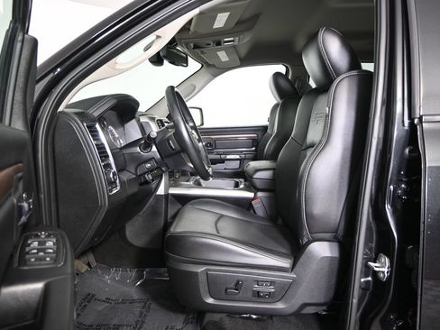 Used 2016 RAM 1500 Laramie w/ Convenience Group AWD/4WD image 21