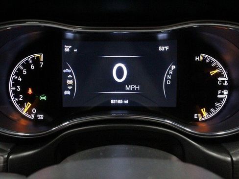 Used 2019 Jeep Grand Cherokee Laredo image 25