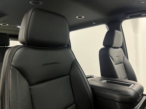 Used 2021 GMC Yukon XL Denali AWD/4WD image 49