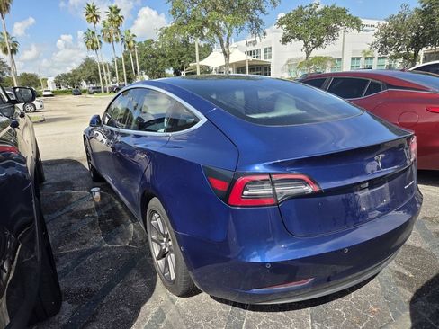 Used 2018 Tesla Model 3 Long Range AWD/4WD image 4
