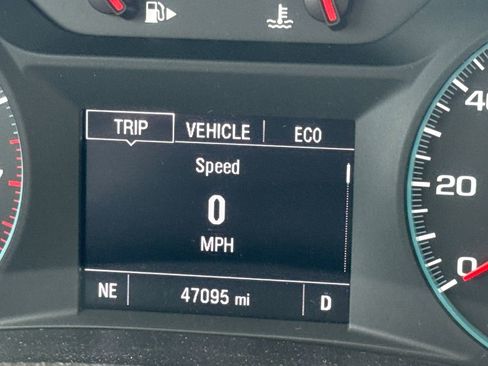 Used 2024 Chevrolet Malibu LT FWD image 30