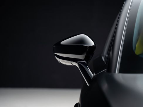 Used 2023 Aston Martin DBX 707 image 14