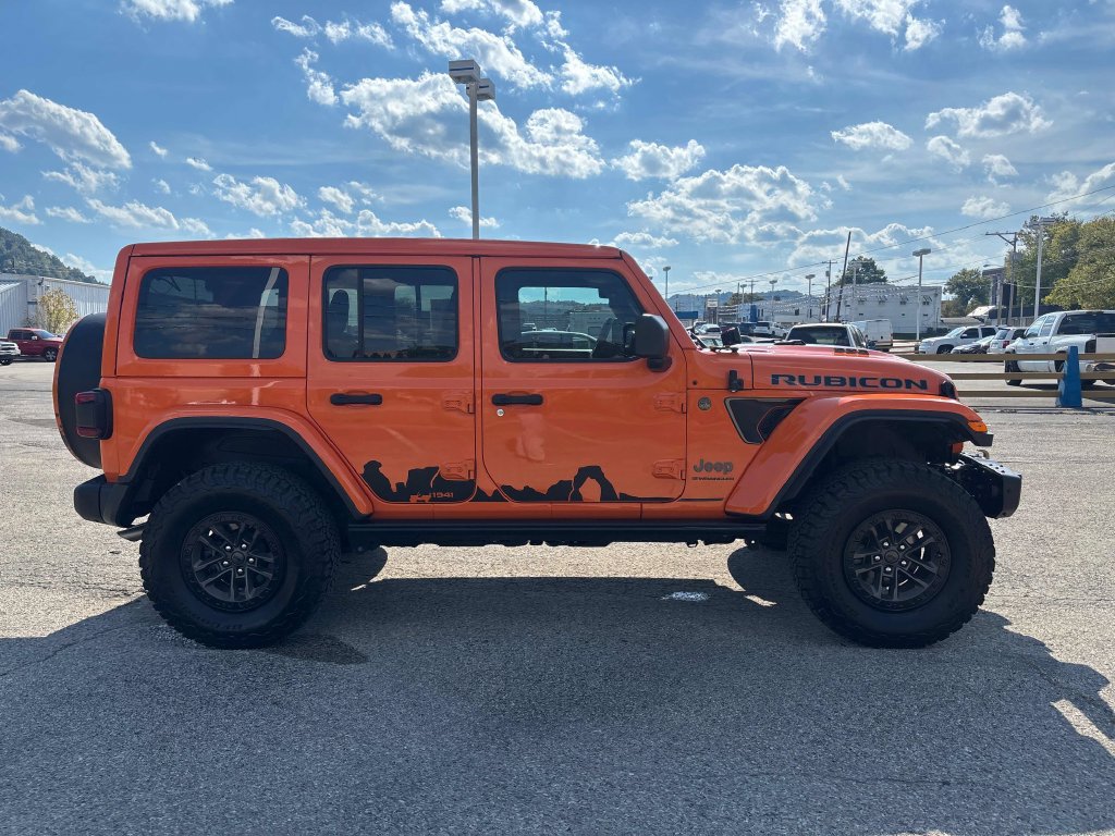 Used 2025 Jeep Wrangler Unlimited Rubicon 392 AWD/4WD image 6