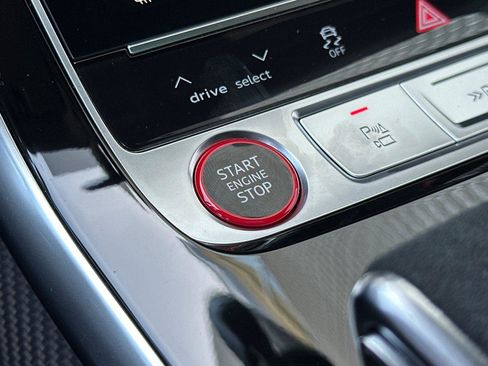 New 2025 Audi RS Q8 performance image 21