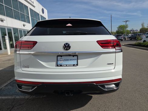 Used 2023 Volkswagen Atlas Cross Sport SE w/ Black Wheel Package AWD/4WD image 5