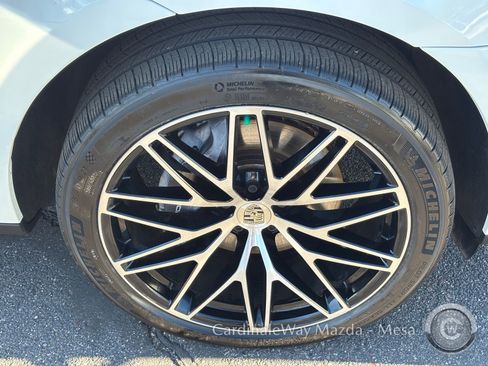 Used 2022 Porsche Macan image 10