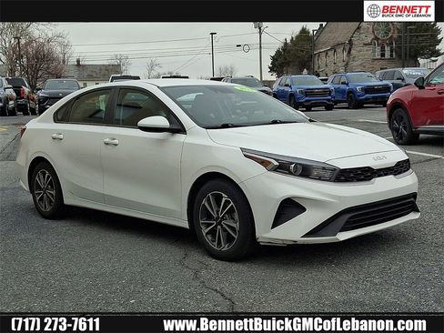 Used 2022 Kia Forte LXS image 1