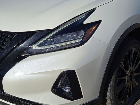 Used 2023 Nissan Murano SV w/ SV Midnight Edition Package image 9