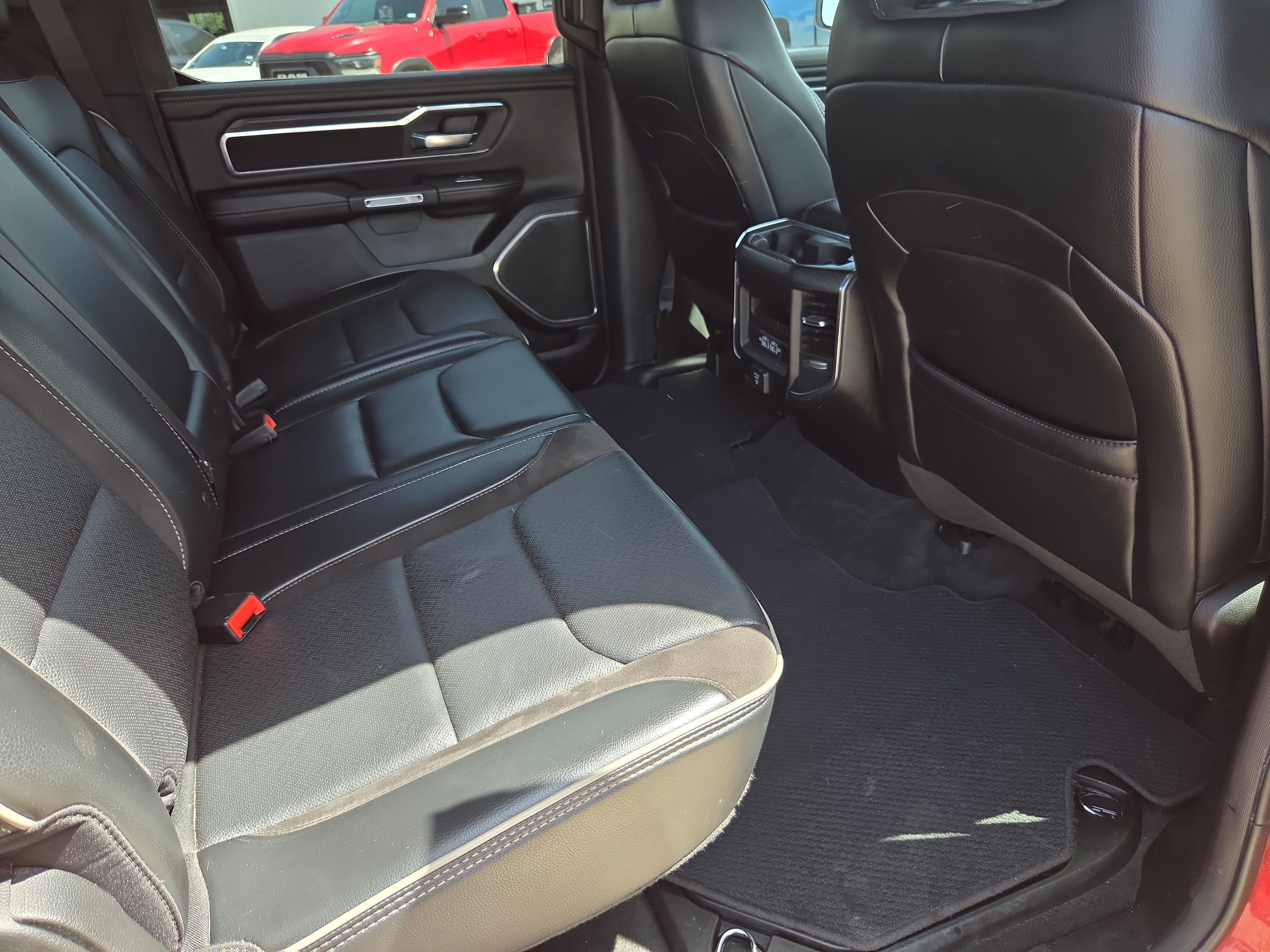 Used 2024 RAM 1500 Laramie RWD image 11