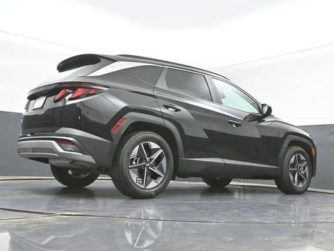 Used 2025 Hyundai Tucson SEL FWD image 42