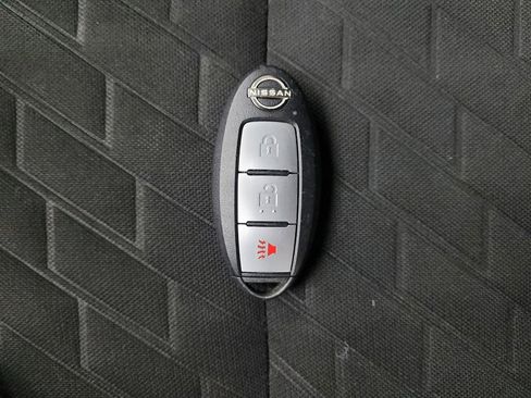 Used 2022 Nissan Kicks S image 32