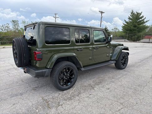 Used 2023 Jeep Wrangler Unlimited Sahara w/ Cold Weather Group image 5