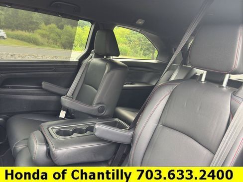 Certified 2024 Honda Odyssey Sport image 29