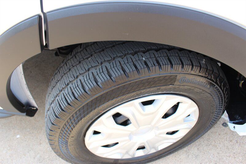 Used 2026 Ford Transit 350 XLT RWD image 33