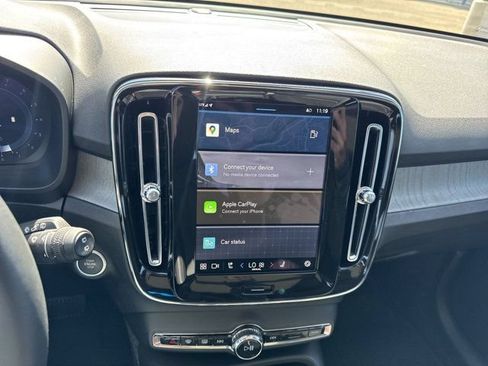 Certified 2025 Volvo XC40 B5 Core w/ Protection Package Premier AWD/4WD image 27