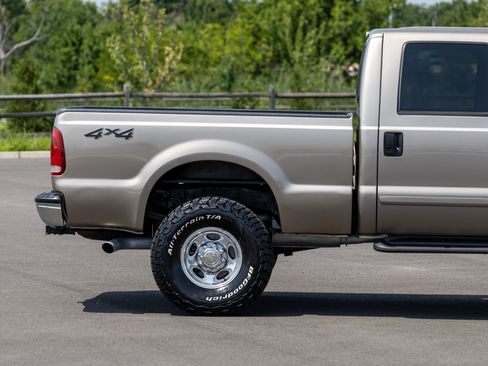 Used 2002 Ford F250 XL AWD/4WD image 9