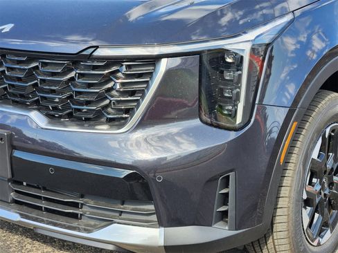 New 2026 Kia Sorento S image 6