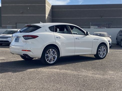 Used 2022 Maserati Levante GT image 28