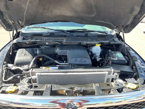 Used 2020 RAM 1500 Tradesman w/ Chrome Plus Package AWD/4WD image 25