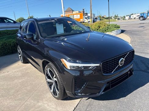 Certified 2025 Volvo XC60 B5 Ultra w/ Protection Package Premier AWD/4WD image 4
