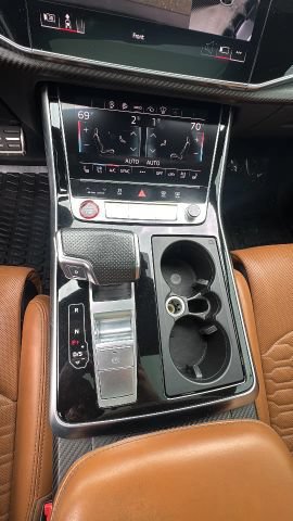 Used 2021 Audi RS Q8 w/ Luxury Package AWD/4WD image 30
