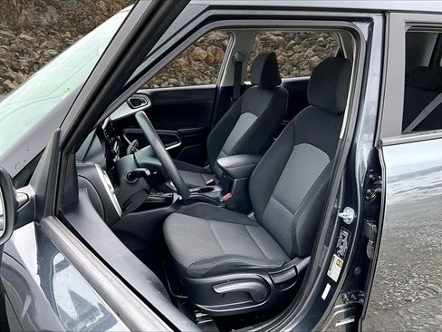 Used 2023 Kia Soul LX w/ Option Group 015 image 22