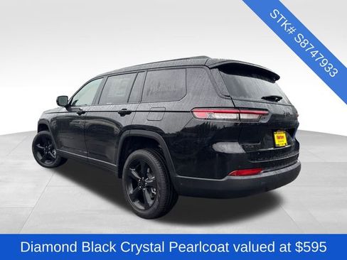 New 2025 Jeep Grand Cherokee L Limited w/ Black Appearance Package AWD/4WD image 5