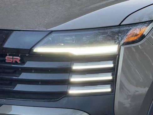 New 2026 Nissan Kicks SR w/ SR Premium Package image 27