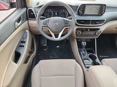 Used 2019 Hyundai Tucson SE image 11