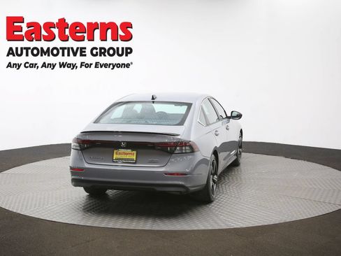 Used 2025 Honda Accord Sport image 36