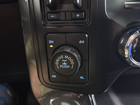 Certified 2022 Ford F150 Lariat AWD/4WD image 24