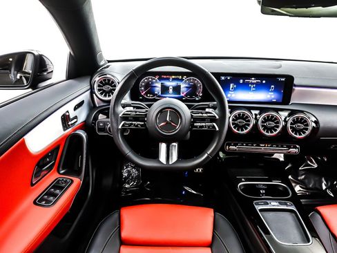 Used 2025 Mercedes-Benz CLA 250 4MATIC image 6