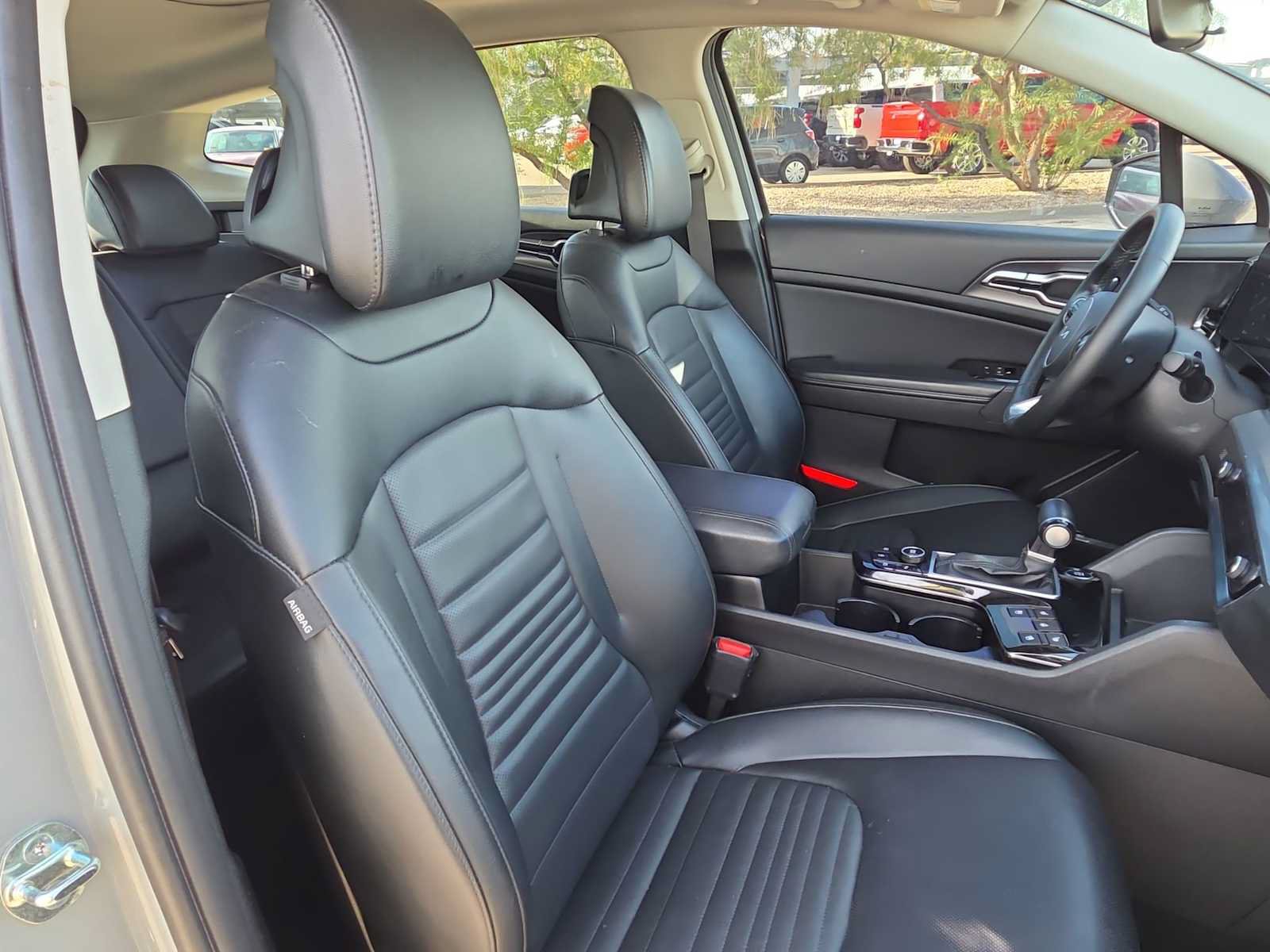 Used 2025 Kia Sportage SX FWD image 18