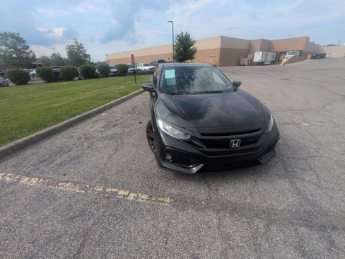 Used 2018 Honda Civic Sport image 14
