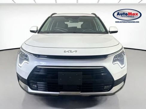 Used 2023 Kia Niro FWD image 7