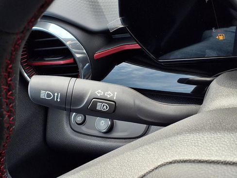 New 2026 Chevrolet Trax RS w/ Sunroof Package FWD image 19