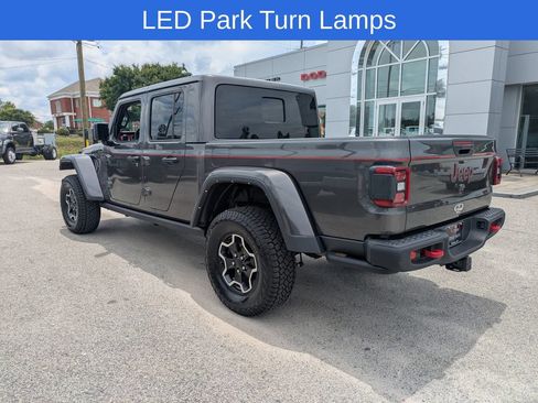 Used 2022 Jeep Gladiator Rubicon w/ LED Lighting Group AWD/4WD image 6